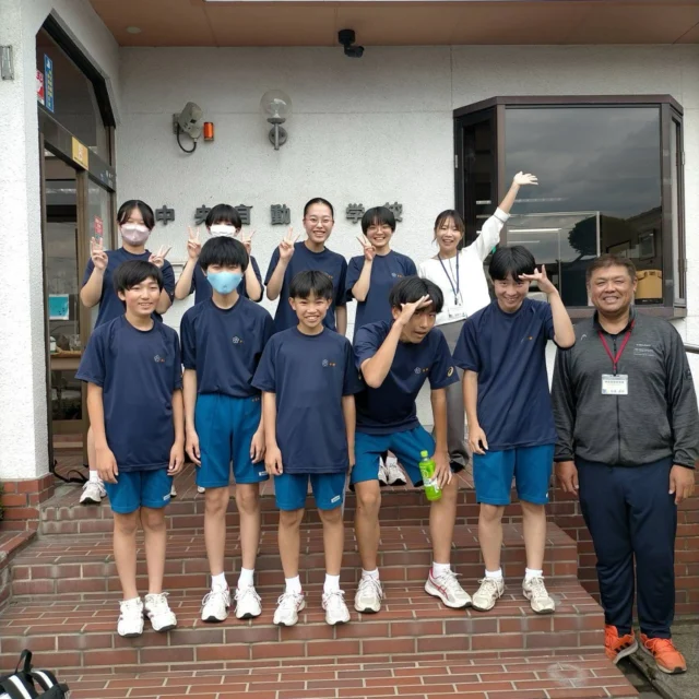 先日、中央自動車学校に元気でフレッシュな若者達が職場体験に来てくれました🧑‍🎓✨

横滑り体験ができる雫石のスキッドランドで作業したり自動車学校で車両整備を体験したり、暑い中大変お疲れ様でした！
とても良い働きぶりでしたよ☺️

✿・・・・・・・・・・・・・・・・・・✿
他の投稿は
▷▶@chuo_drivingschool
✿・・・・・・・・・・・・・・・・・・✿
⁡
☺︎～・～ make you smile ～・～☺︎
楽しく学べる学科教習『DON! DON!ドライブ』
盛岡で受講出来るのは中央自動車学校だけ！
話しやすいインストラクターが揃っている
中央自動車学校で免許を取ろう🚗³₃
☺︎～・～・～・～・～・～・～・～・～︎︎︎☺︎
⁡
𖤣𖥧𖥣𖡡𖥧𖤣——————————𖤣𖥧𖥣𖡡𖥧𖤣
📍中央自動車学校
🏠住所:盛岡市西青山二丁目31-11
☎️ＴＥＬ:019-647-3125
🌻教習時間:平日9:20〜20:10土日9:20〜18:10
𖤣𖥧𖥣𖡡𖥧𖤣——————————𖤣𖥧𖥣𖡡𖥧𖤣
⁡
 #中央自動車学校 #教習所  #盛岡市  #滝沢市 #雫石 #矢巾 #車  #岩手県  #免許